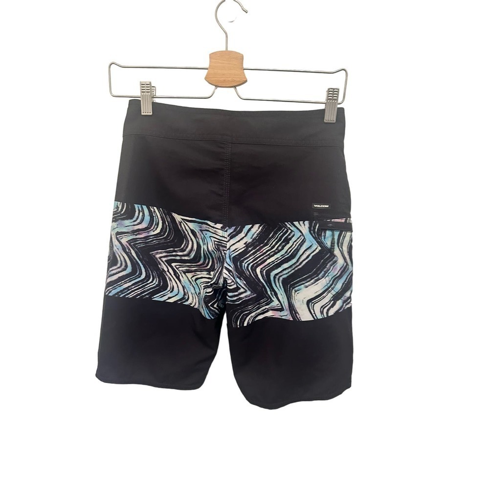 Young Men’s Volcom Board Shorts, Size 26